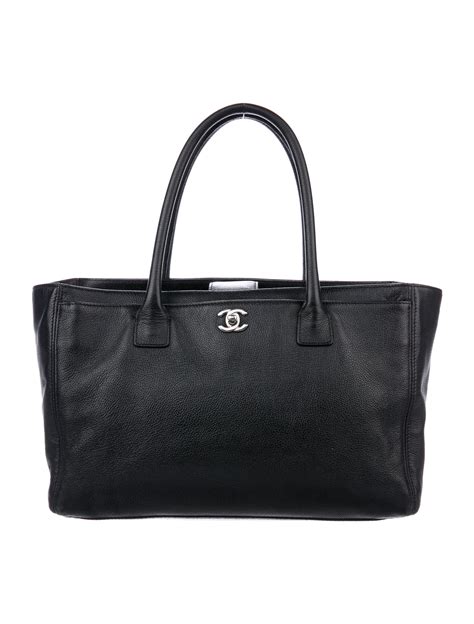 chanel cerf tote 2015 colors|Chanel cerf executive tote.